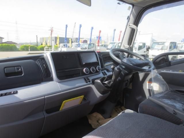 Mitsubishi CANTER 2016-02 6596185-14