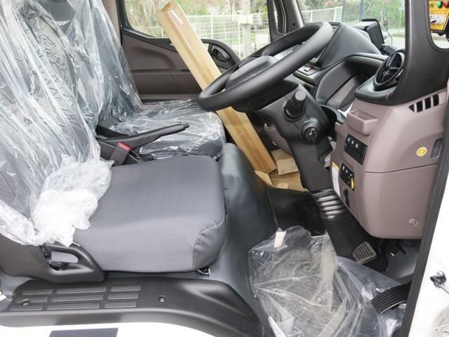 Mitsubishi CANTER 2025-03 6596099-27