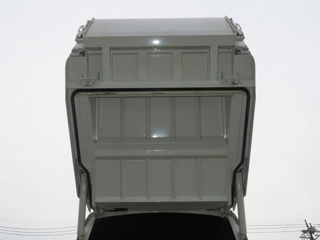 Mitsubishi CANTER 2025-03 6596099-7