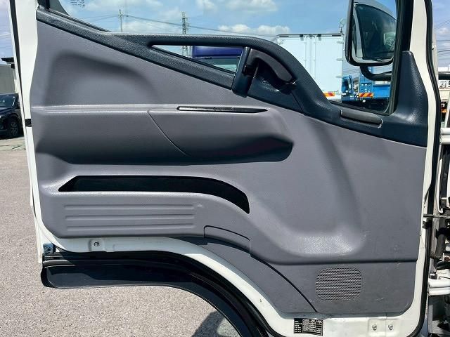 Mitsubishi CANTER 2014-02 6596191-21