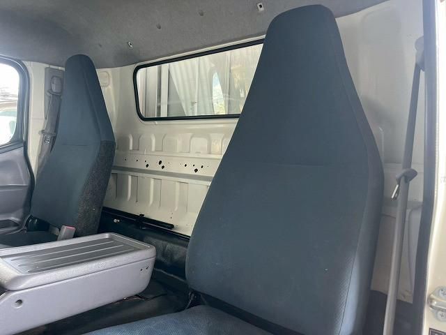 Mitsubishi CANTER 2014-02 6596191-23