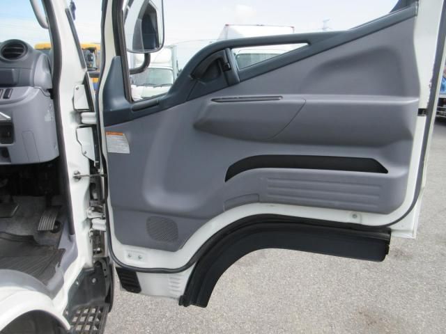 Mitsubishi CANTER 2015-03 6596207-7