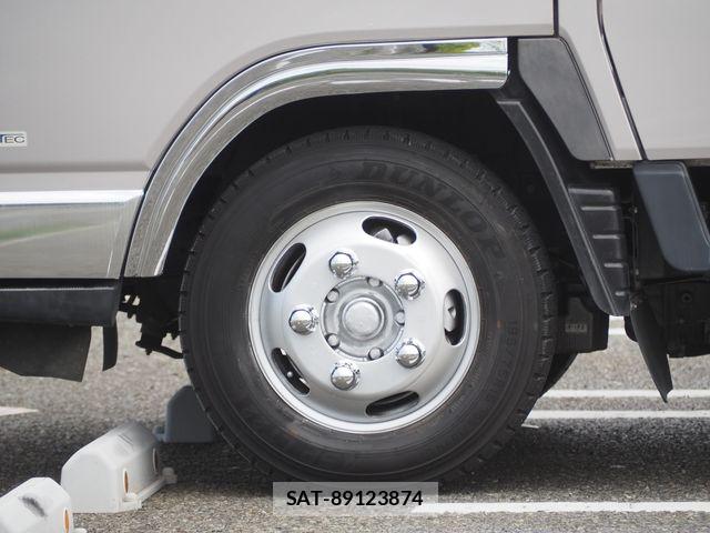 Mitsubishi CANTER 2013-09 6610966-9