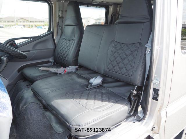 Mitsubishi CANTER 2013-09 6610966-19