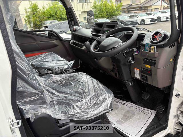 Mitsubishi CANTER 2026-02 6610961-9