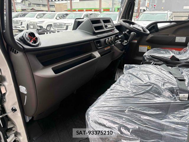 Mitsubishi CANTER 2026-02 6610961-19