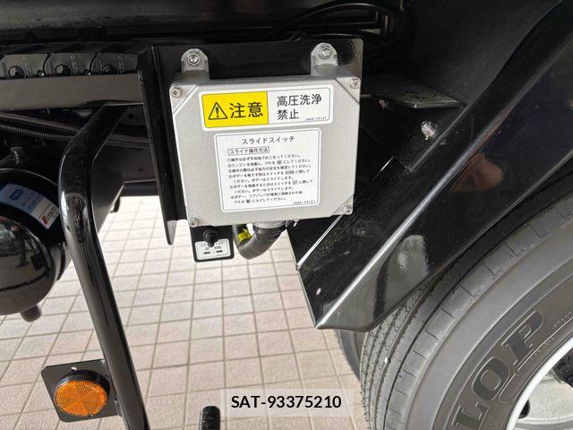 Mitsubishi CANTER 2026-02 6610961-6
