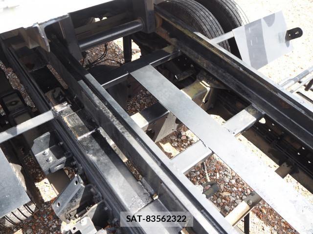 Mitsubishi CANTER 2016-02 6641326-24