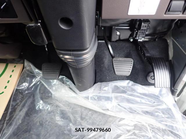 Mitsubishi CANTER 2026-01 6641324-25