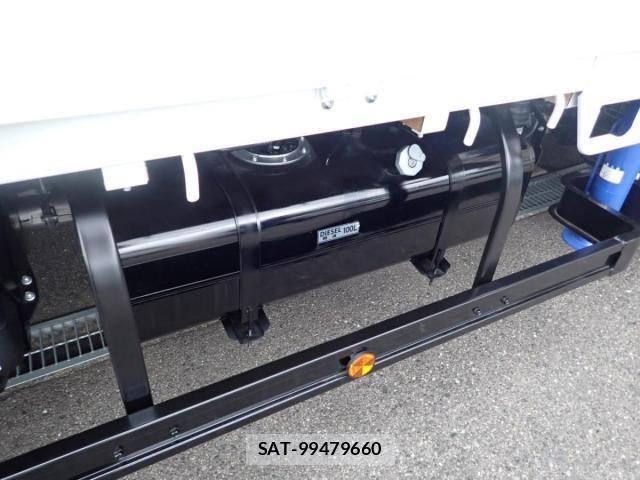 Mitsubishi CANTER 2026-01 6641324-8