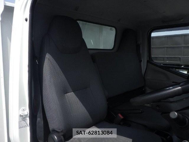 Mitsubishi CANTER 2019-09 6670688-20