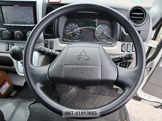 Mitsubishi CANTER 2017-07 6670696-3