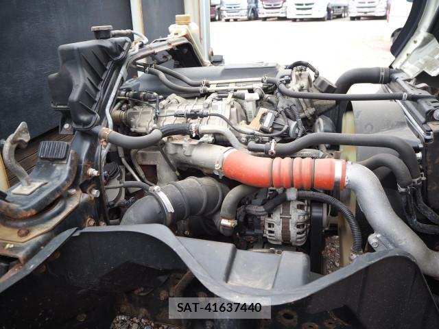 Mitsubishi CANTER 2017-12 6670720-11