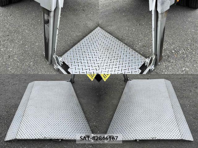 Mitsubishi CANTER 2011-08 6670713-14