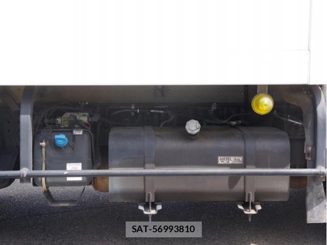Mitsubishi CANTER 2019-04 6670710-17