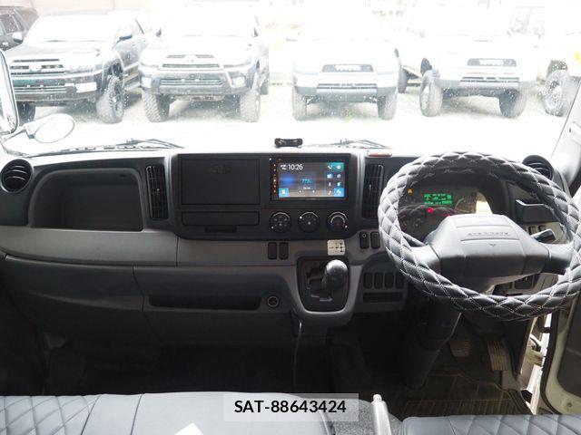 Mitsubishi CANTER 2015-07 6670724-13