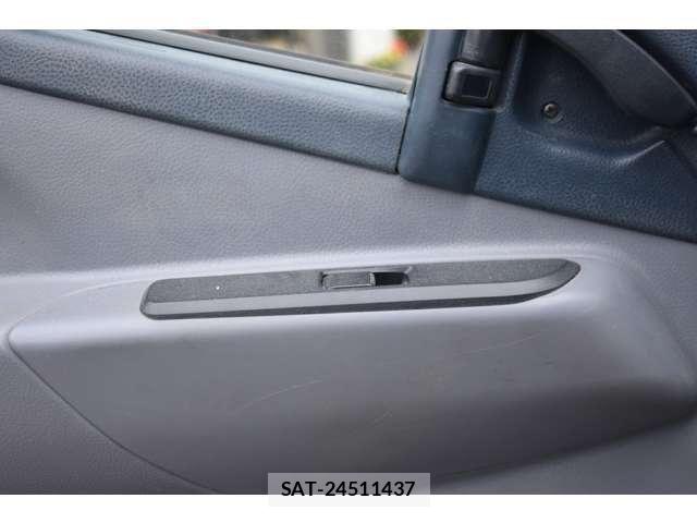 Mitsubishi CANTER 2015-12 6670699-10
