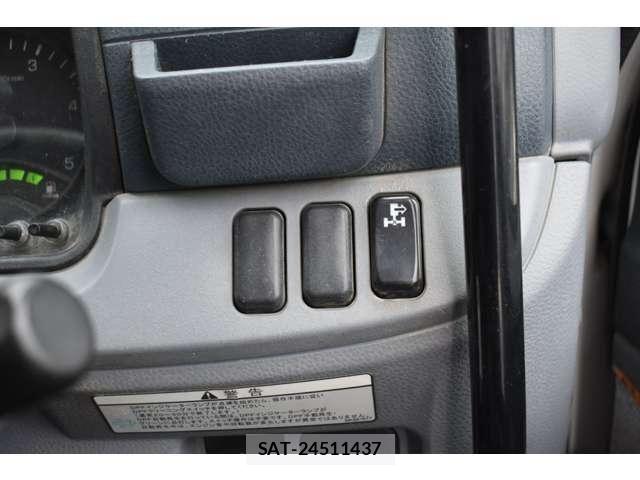 Mitsubishi CANTER 2015-12 6670699-11