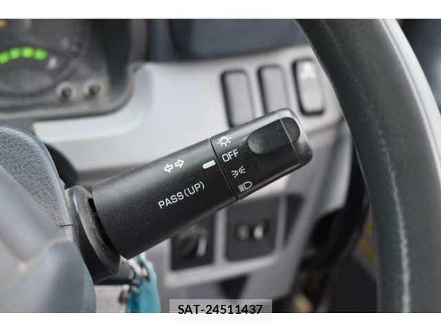 Mitsubishi CANTER 2015-12 6670699-13