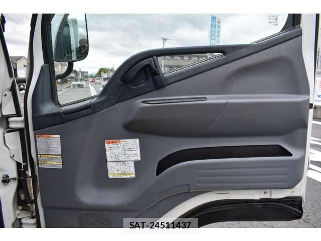 Mitsubishi CANTER 2015-12 6670699-7