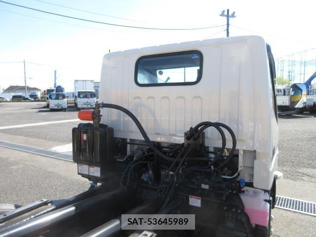 Mitsubishi CANTER 2025-04 6675283-19