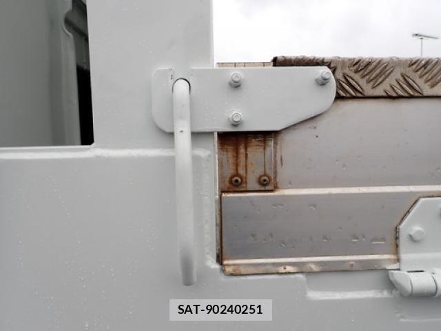 Mitsubishi CANTER 2012-07 6675289-12