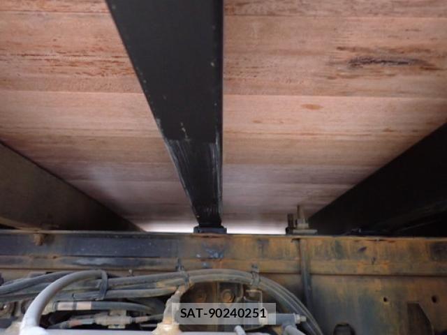 Mitsubishi CANTER 2012-07 6675289-27