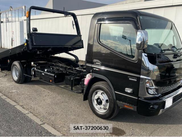 Mitsubishi CANTER 2026-01 6675276-9