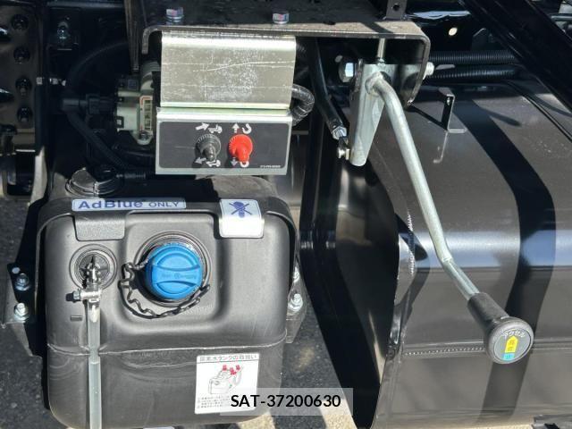 Mitsubishi CANTER 2026-01 6675276-10
