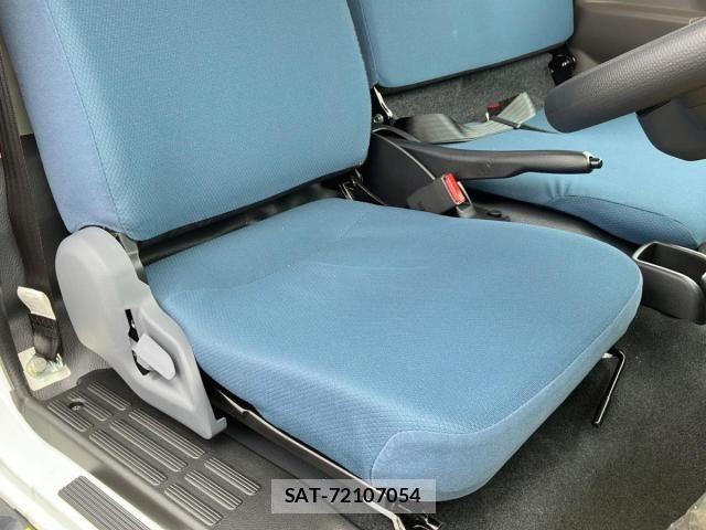 Mitsubishi CANTER 2025-11 6675281-18
