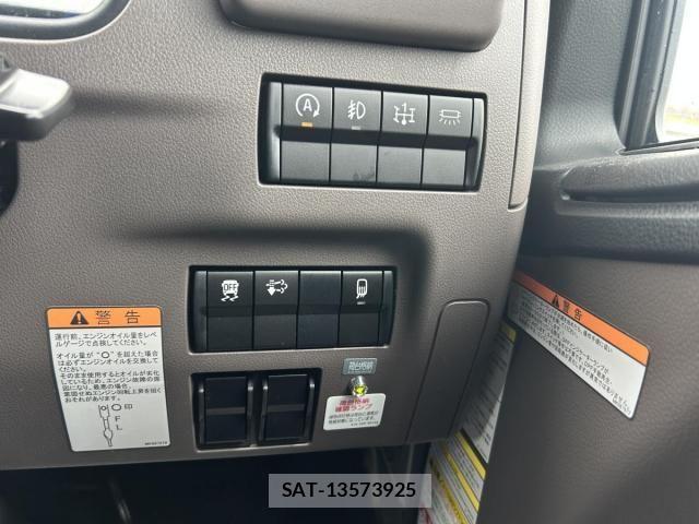 Mitsubishi CANTER 2026-01 6675277-25