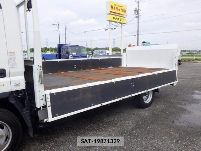 Mitsubishi CANTER 2023-04 6675288-27