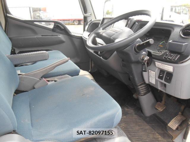 Mitsubishi CANTER 2015-08 6675305-15