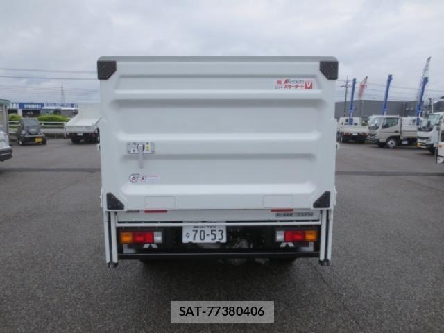 Mitsubishi CANTER 2024-11 6675284-6