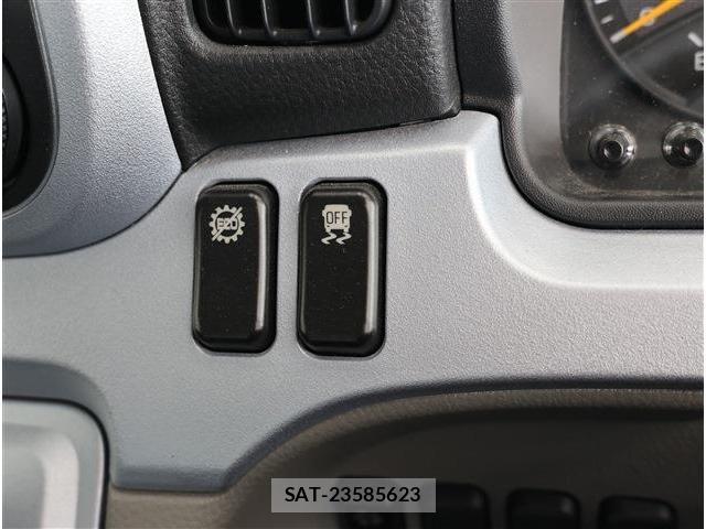 Mitsubishi CANTER 2020-11 6675292-26