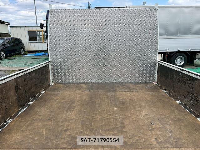 Mitsubishi CANTER 2017-07 6675308-12