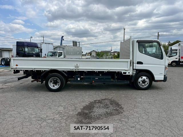 Mitsubishi CANTER 2017-07 6675308-4