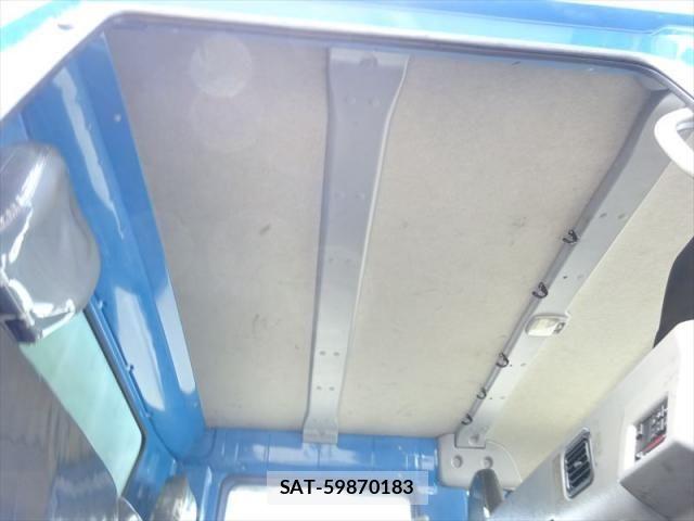 Mitsubishi CANTER 2017-01 6675301-24