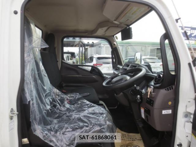 Mitsubishi CANTER 2025-02 6675285-12