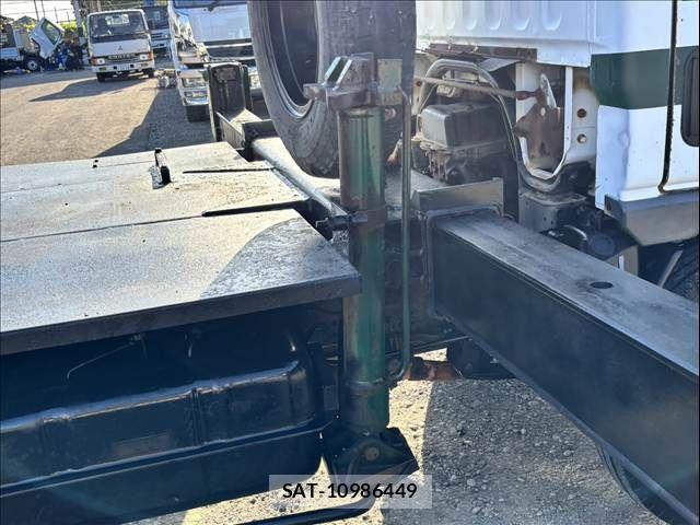 Mitsubishi CANTER 1997-01 6682603-25