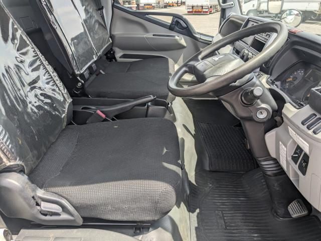 Mitsubishi CANTER 2019-02 6689541-27