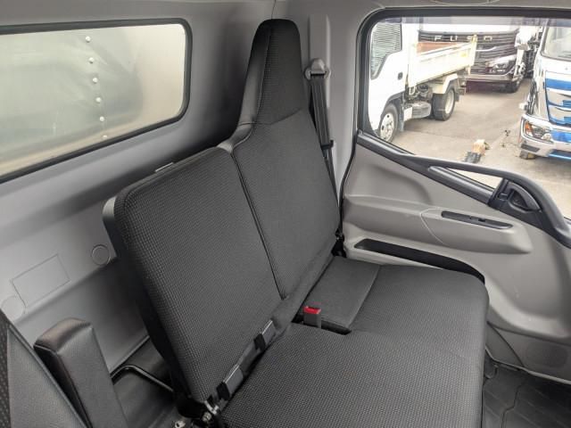 Mitsubishi CANTER 2023-03 6689539-27
