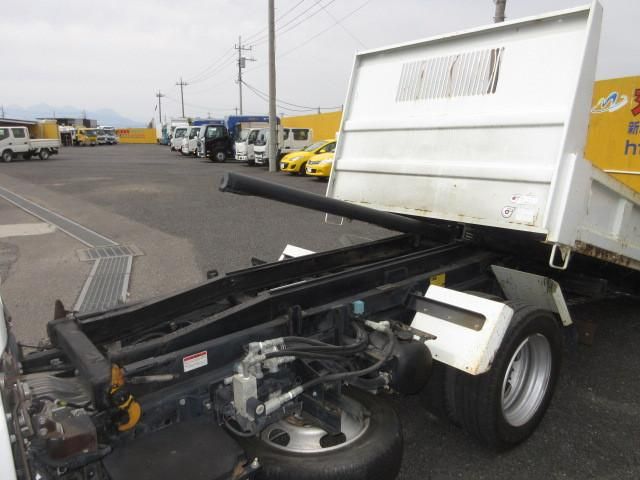 Mitsubishi CANTER 2009-09 6689540-25