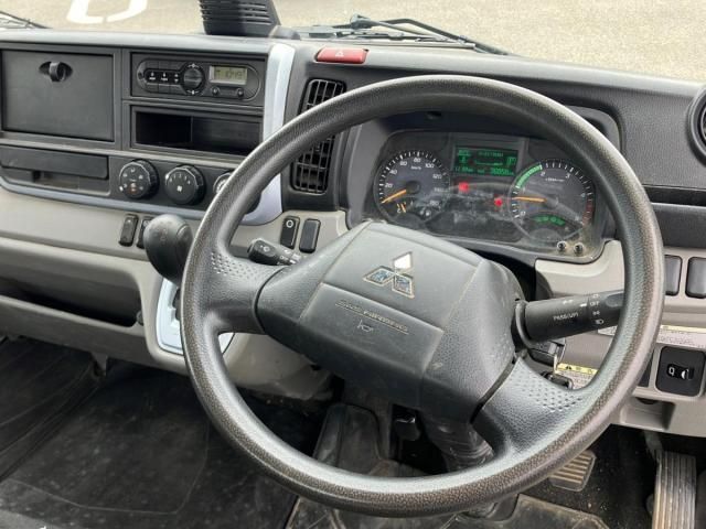 Mitsubishi CANTER 2018-12 6689542-17