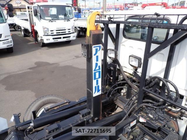 Mitsubishi CANTER 2014-10 6715785-12