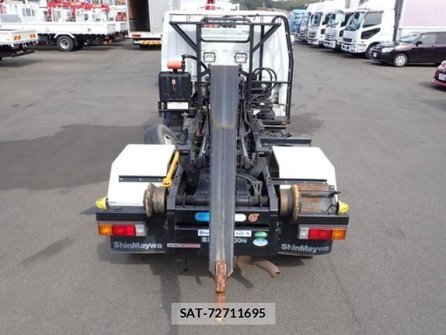 Mitsubishi CANTER 2014-10 6715785-13