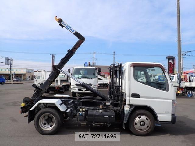 Mitsubishi CANTER 2014-10 6715785-18