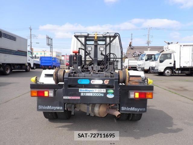Mitsubishi CANTER 2014-10 6715785-5