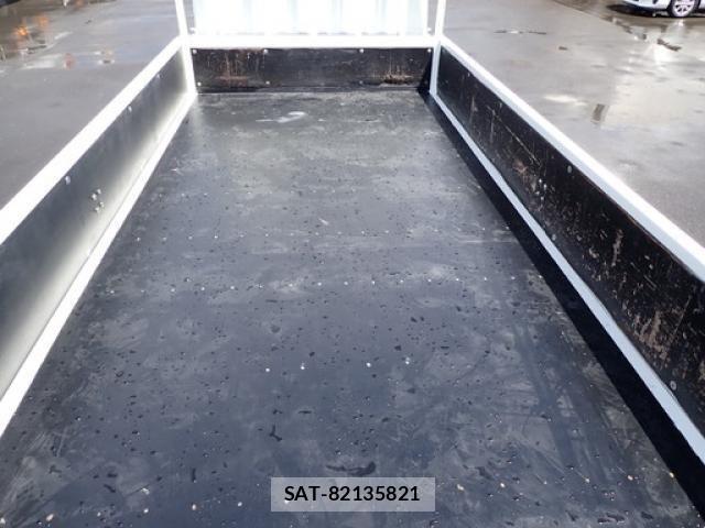 Mitsubishi CANTER 2015-07 6715797-15
