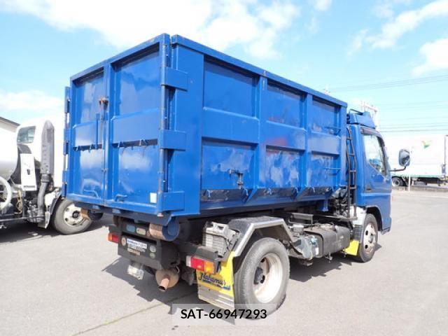 Mitsubishi CANTER 2016-08 6715784-4